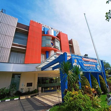 Halogen Hotel Airport Surabaya Sidoarjo Exterior photo