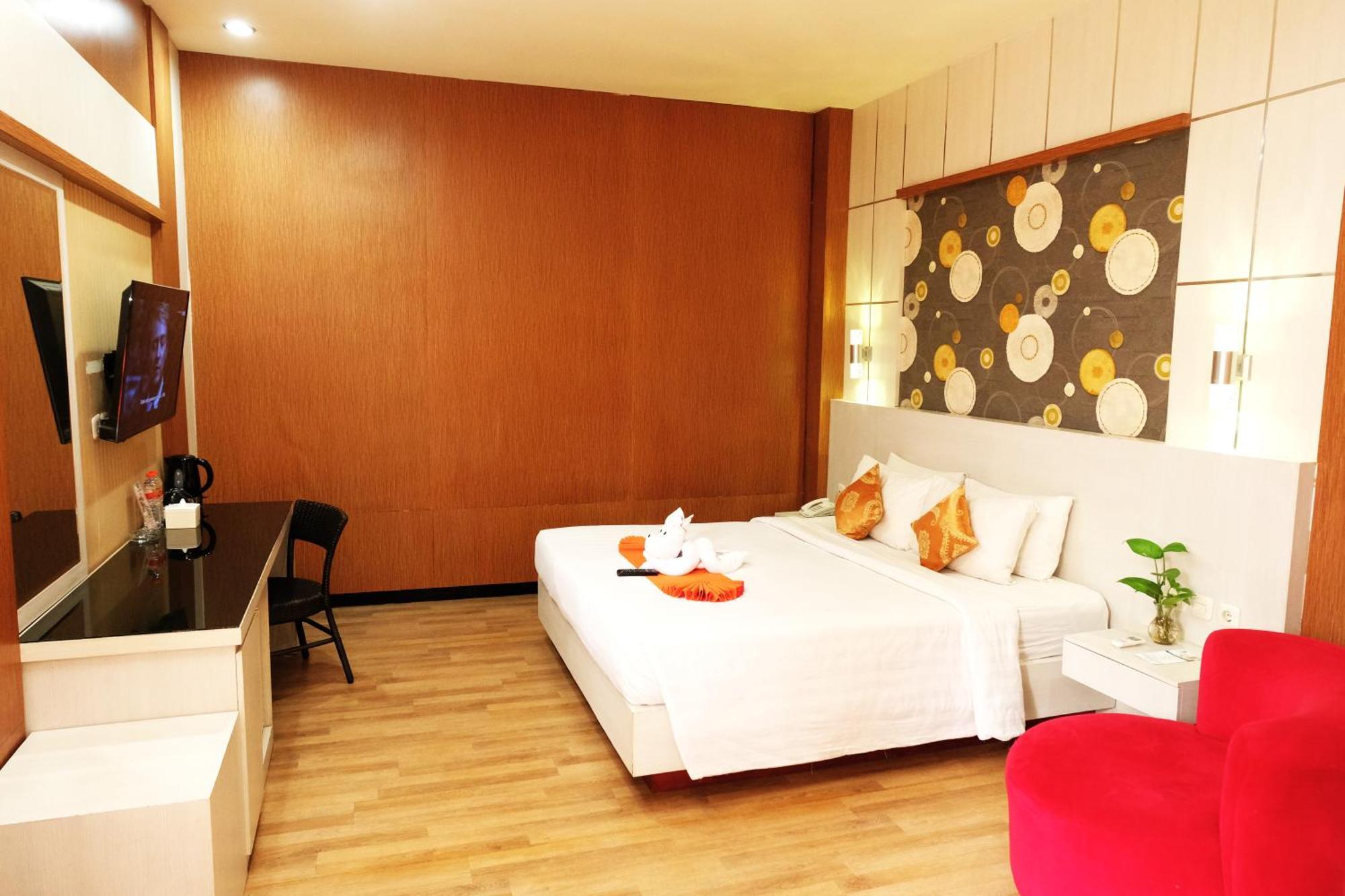 Halogen Hotel Airport Surabaya Sidoarjo Exterior photo