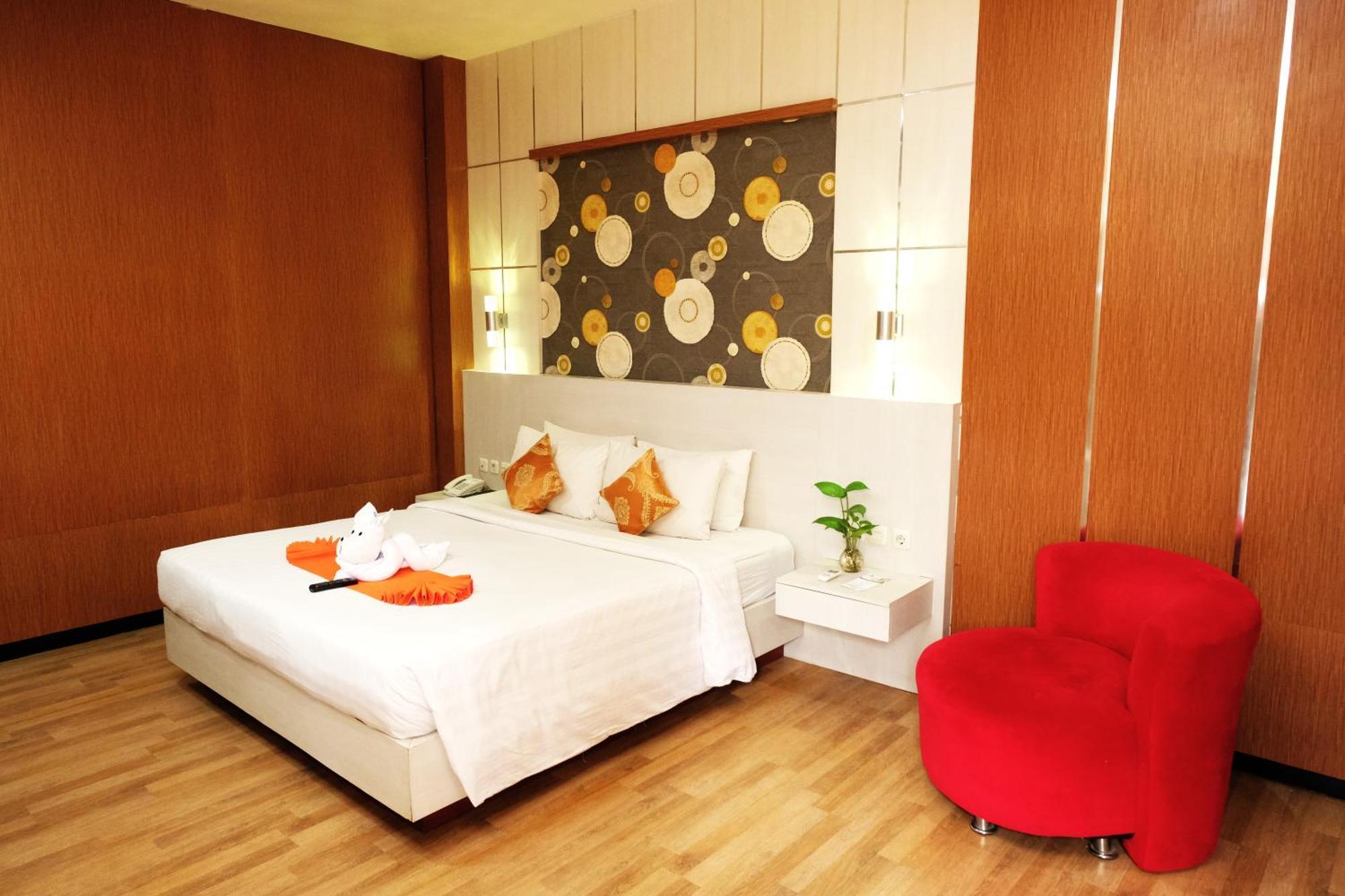 Halogen Hotel Airport Surabaya Sidoarjo Exterior photo
