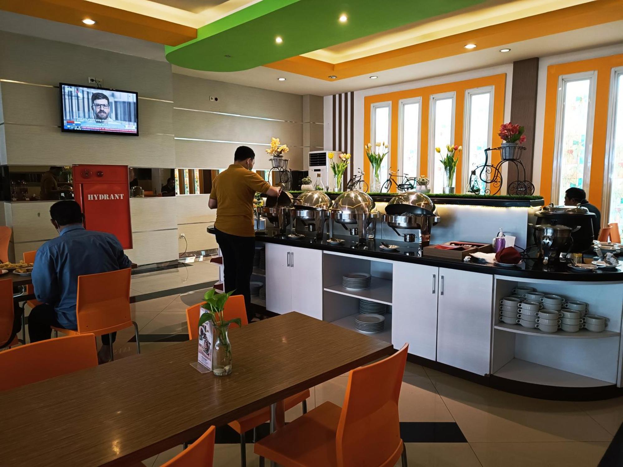 Halogen Hotel Airport Surabaya Sidoarjo Exterior photo