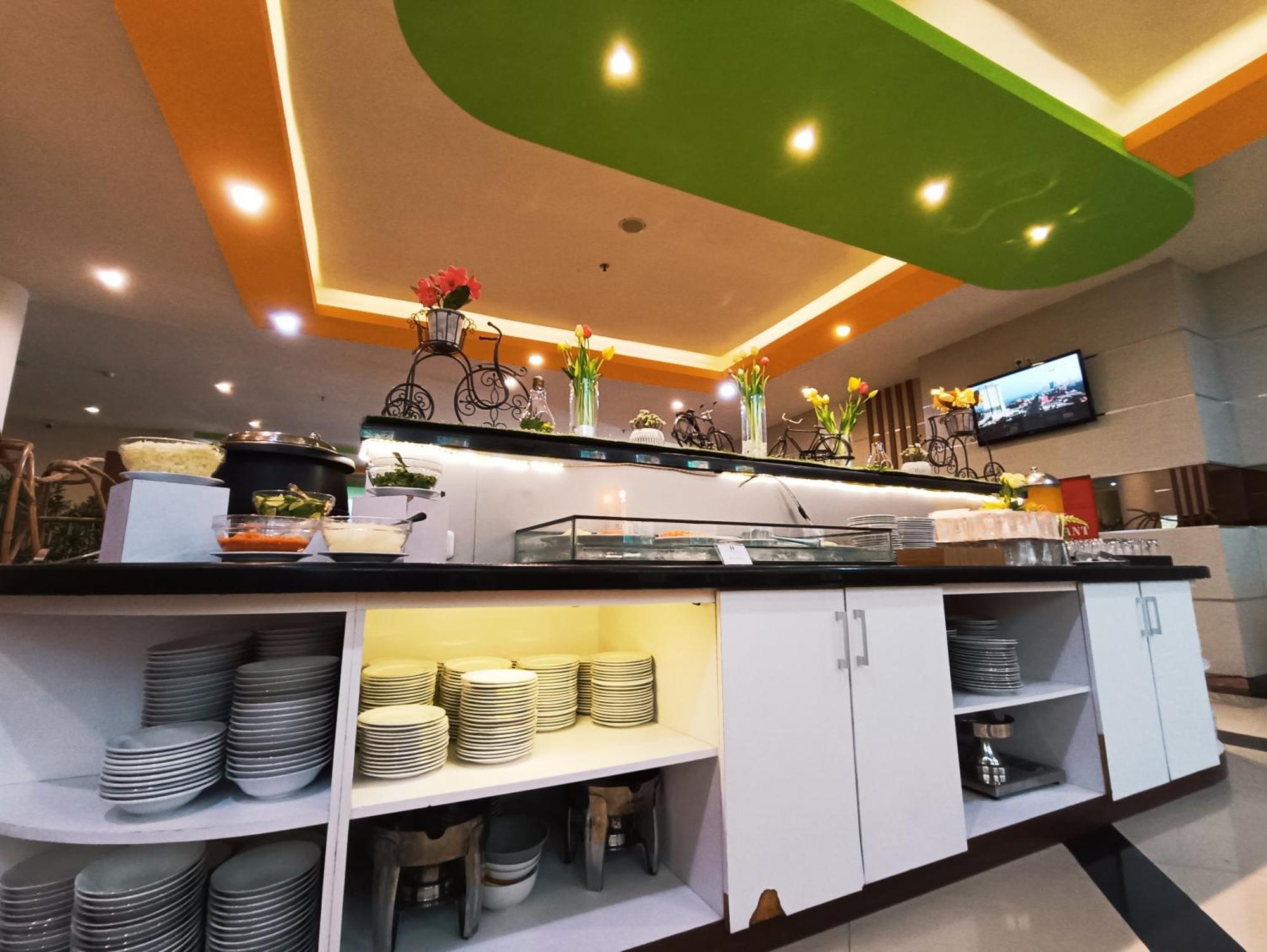 Halogen Hotel Airport Surabaya Sidoarjo Exterior photo