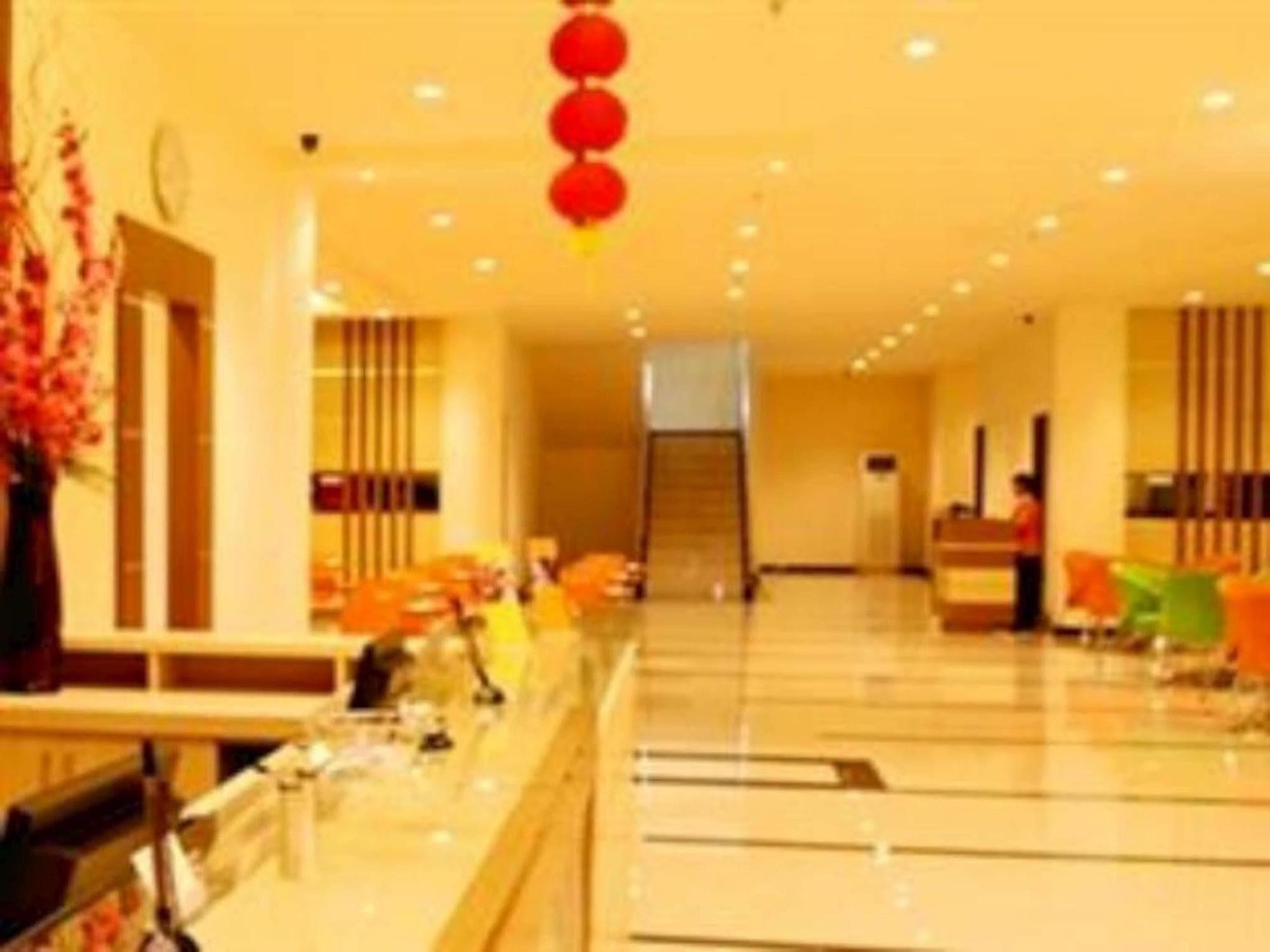 Halogen Hotel Airport Surabaya Sidoarjo Exterior photo